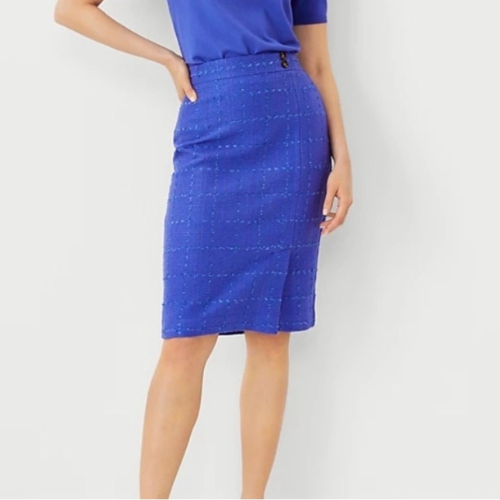 Ann Taylor royal blue tweed pencil skirt size 8 petite